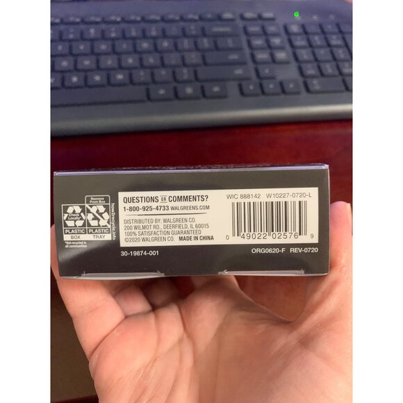 NWT Facial Cleanser Rechargeable Silicone Beauty SkinCare Cleaning Cosmetic Pink - Picture 3 of 3